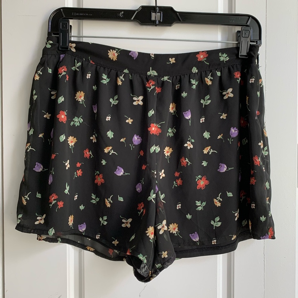 Nice floral patterned shorts